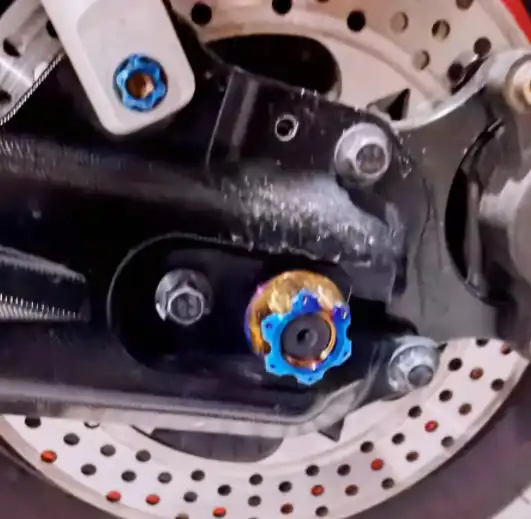 titanium rear axle nut   (1).png